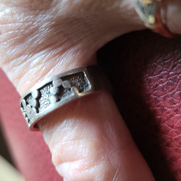 TRIBAL DOT RING - Picture 4 of 4